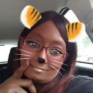 Meet your Posher, Lazette